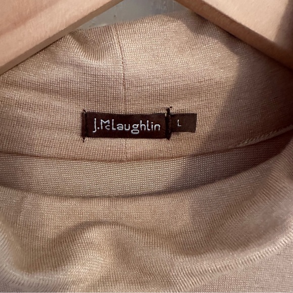 J. McLaughlin Norah Metallic Turtleneck in Gold, Size Large - Picture 3 of 10